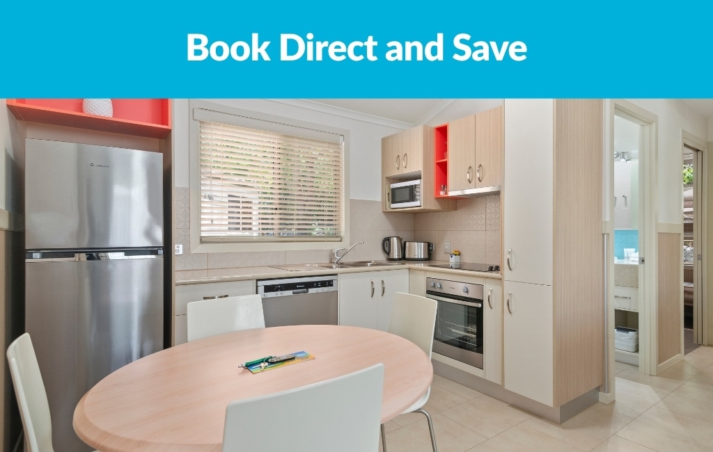 Tropical Family Villa accommodation - Ashmore Palms Gold Coast